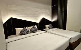 Airlangga Hotel